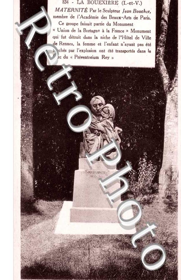 Maternite par le sculpteur Jean Boucher