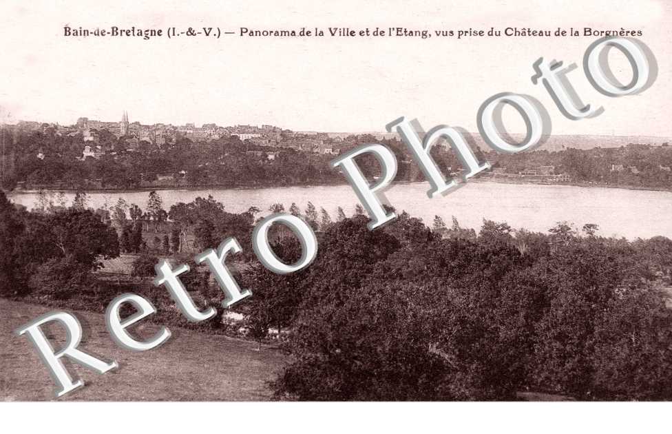 panorama de la ville et de l'étang