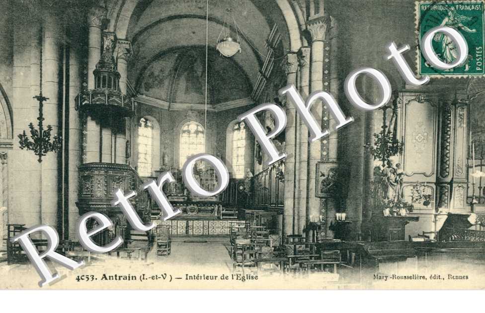 Interieur de l&#039;eglise
