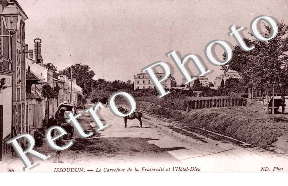 le Carrefout de la Fraternite et l&#039;Hotel-Dieu