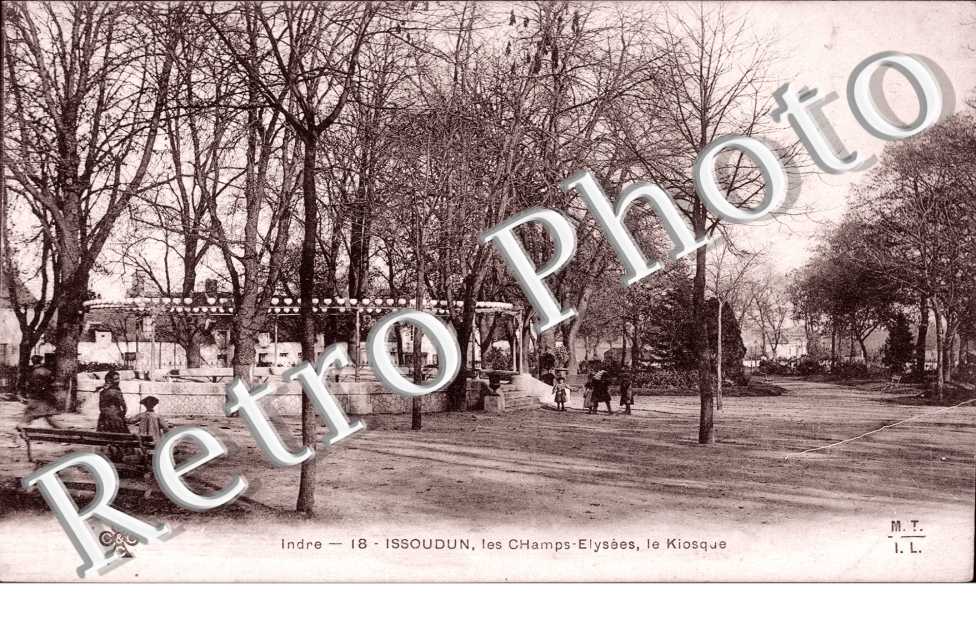Kiosque aux Champs Elysees