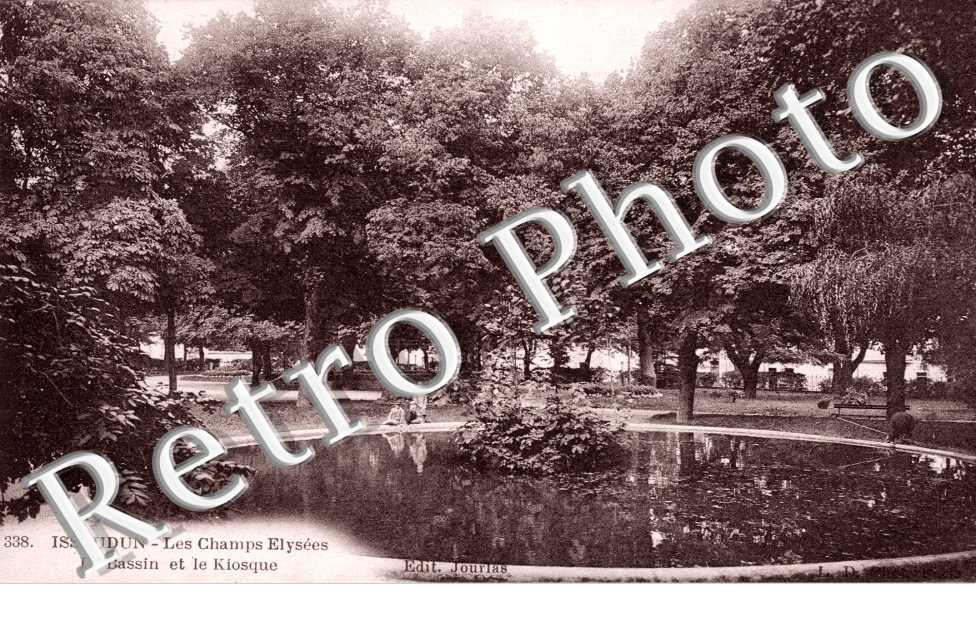 Champs Elysees, le Bassin et le Kiosque