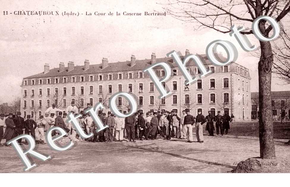 la cour de la caserne Bertrand