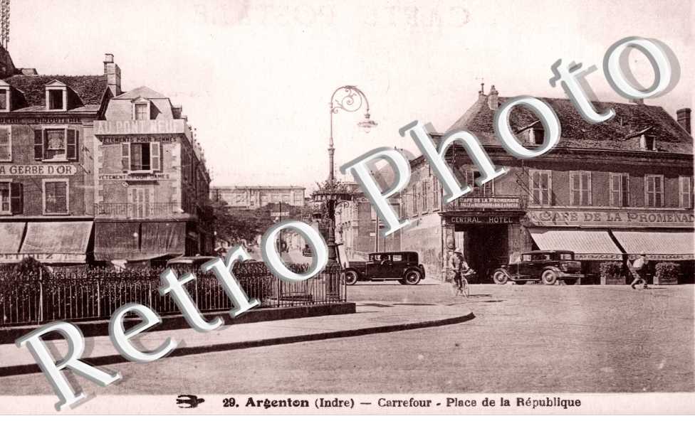 Carrefour, Place de la Republique