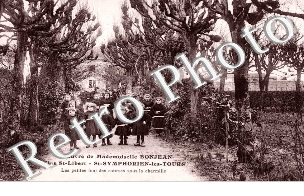  Oeuvre de Mademoiselle Bonjean - Saint Symphorien les tours Clos Saint Libert