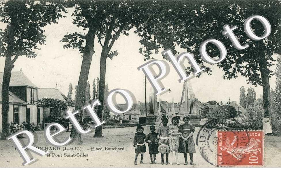 Place Bouchard et Pont Saint-Gilles