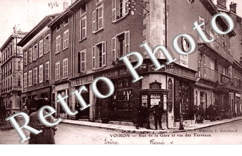 rue de la gare et rue des Terreaux