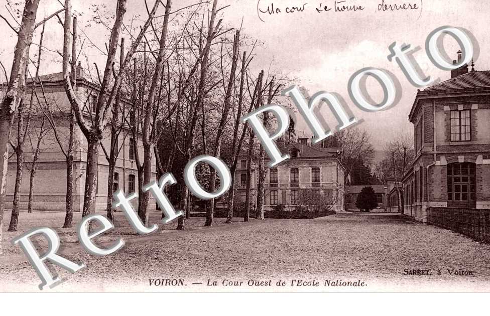 La Cour de l'Ecole Nationale