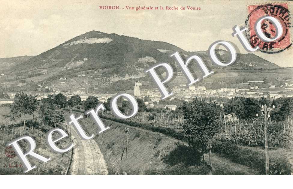Vue Generale et la Roche de Vouise