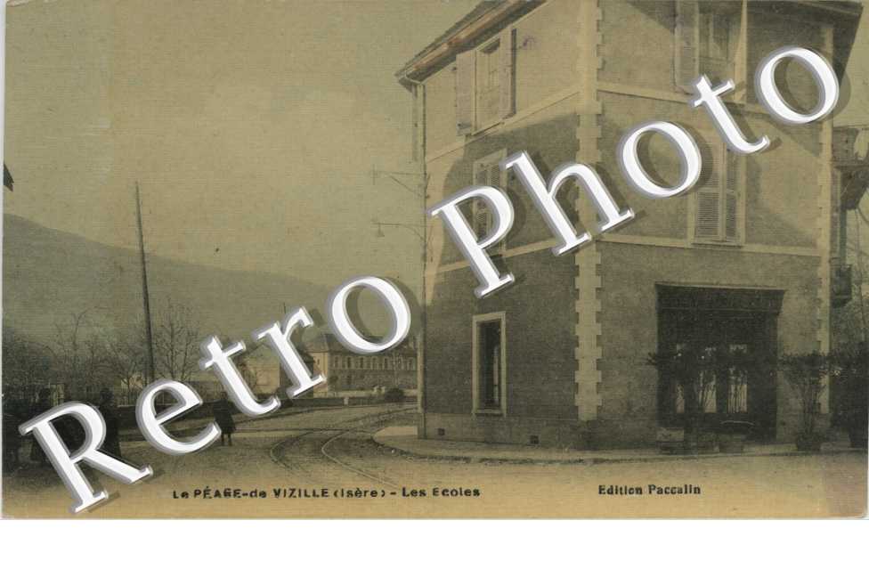 Le Peage de Vizille, Les Ecoles