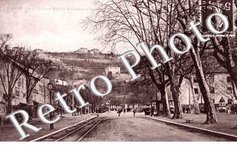 Cours Brilier et Caser,e d&#039;Infanterie