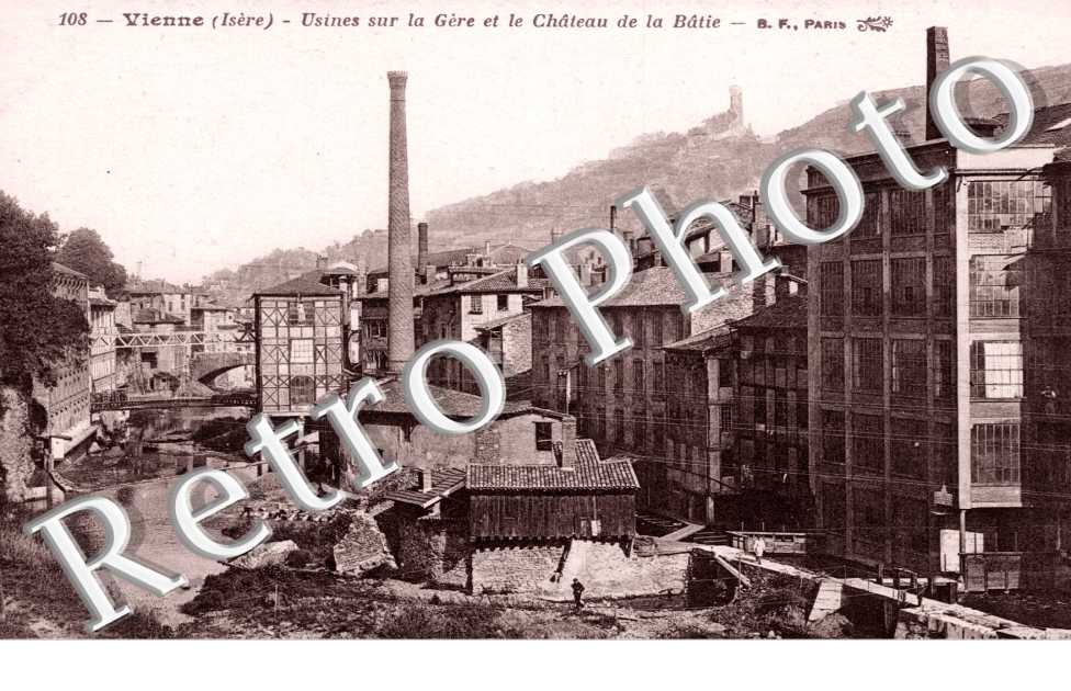 Usines sur la Gere et le Chateau de la Batie