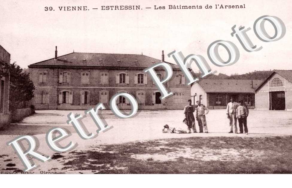 Estressin, Batiments de l&#039;Arsenal