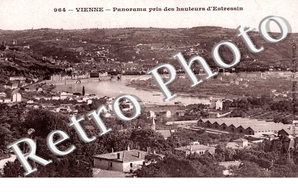 Panorama pris des hauteurs d&#039;Estressin