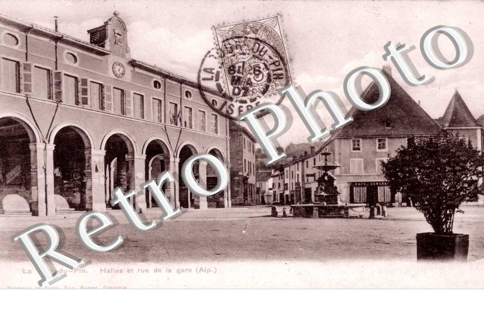 Halles et Rue de la Gare