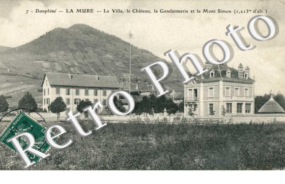 la Villa, le Chateau, la Gendarmerie et le Mont Simon, Dauphine