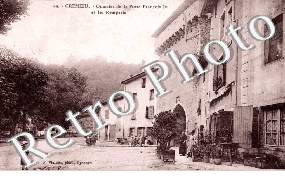 Quartier de la Porte de Francois Ier et les Remparts