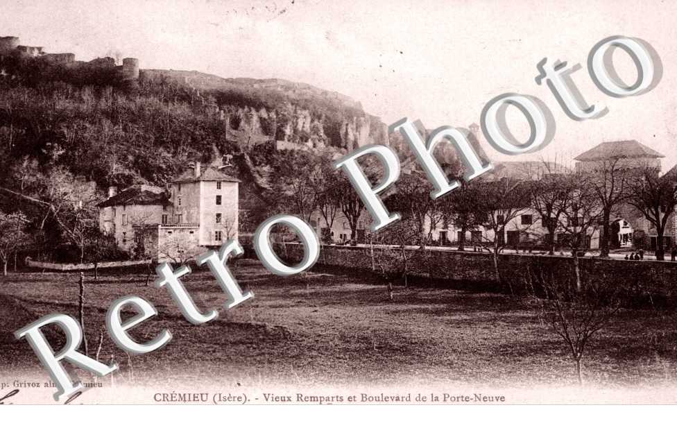 Vieux remparts et boulevard de la Porte Neuve