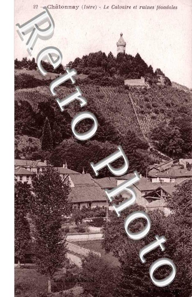Le Calvaire et Ruines Feodales