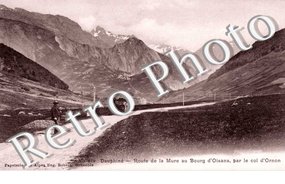 Route de la Mure et le Bourg