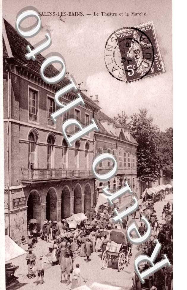 Le Theatre et le Marche