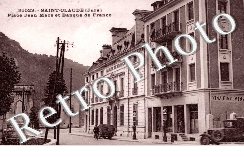 place Jean Mace et Banque de France