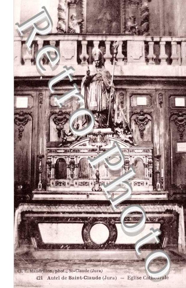 Autel dans la cathedrale