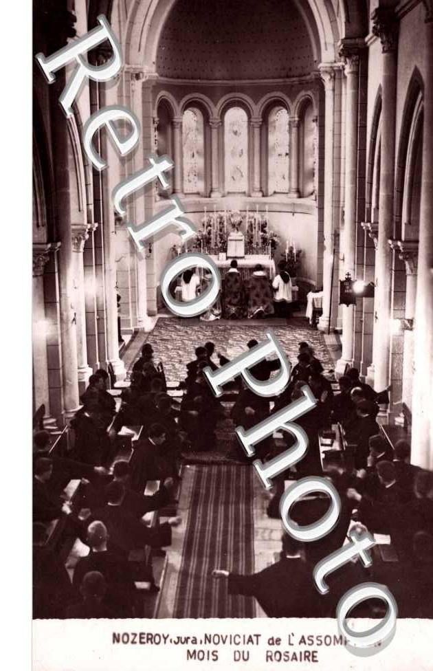 noviciat de l&#039;assomption mois du rosaire (photo)