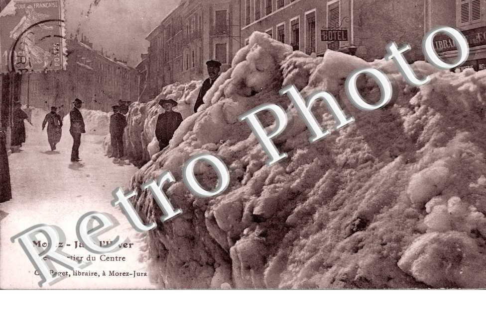 quartier du centre sous la neige