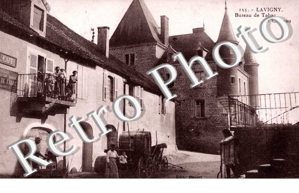 Le chateau   et bureau de tabac
