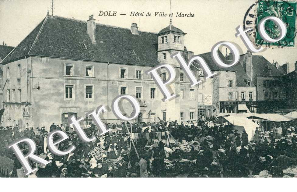 Hôtel de Ville et Marché