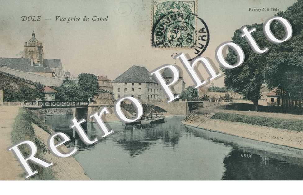 Vue prise du Canal