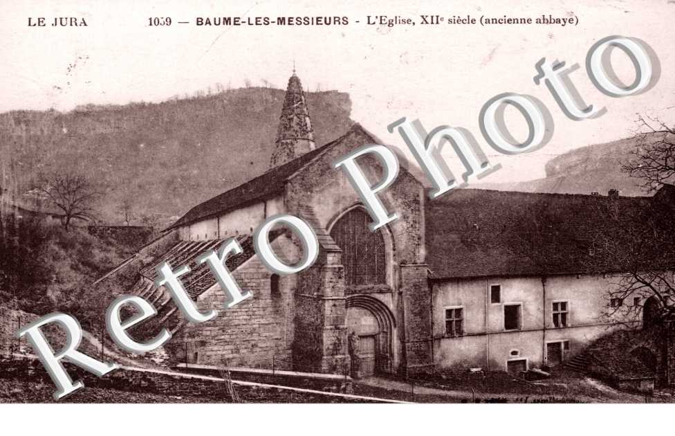 le clocher (12eme) ancienne abbaye
