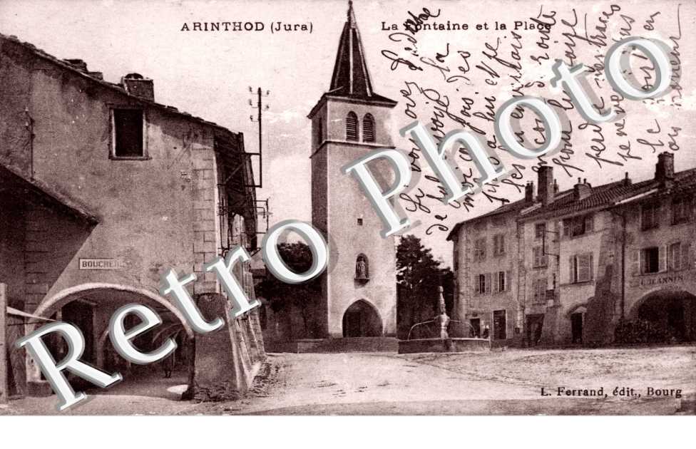La fontaine et la place