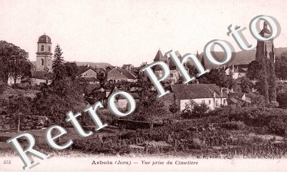 Vue prise du Cimetiere