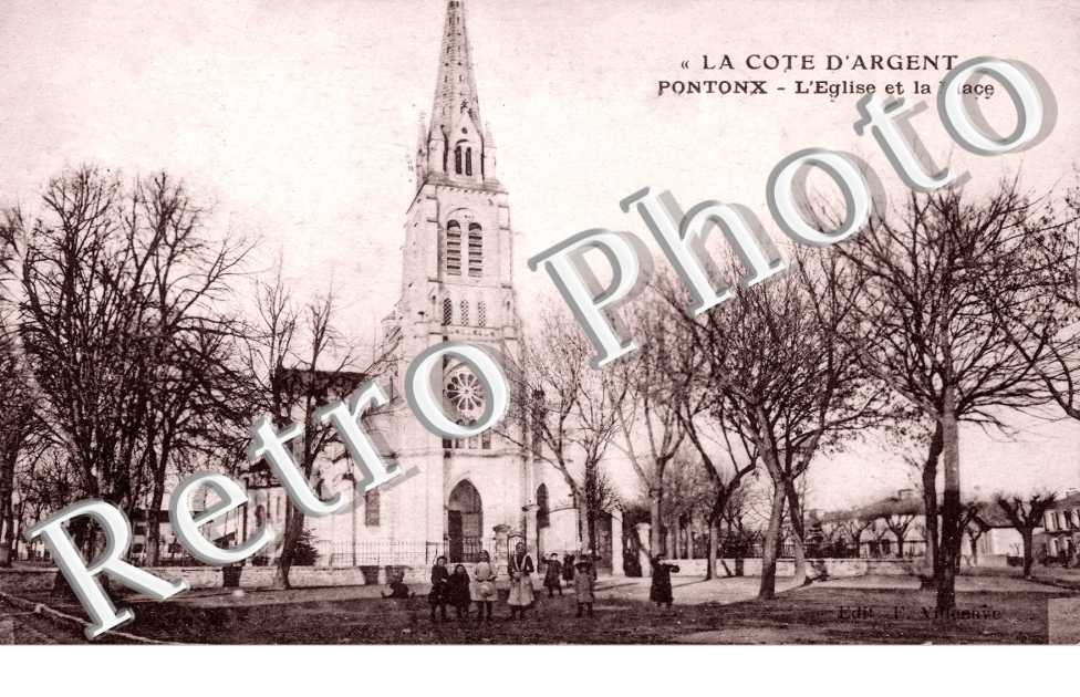 L&#039;eglise et la place