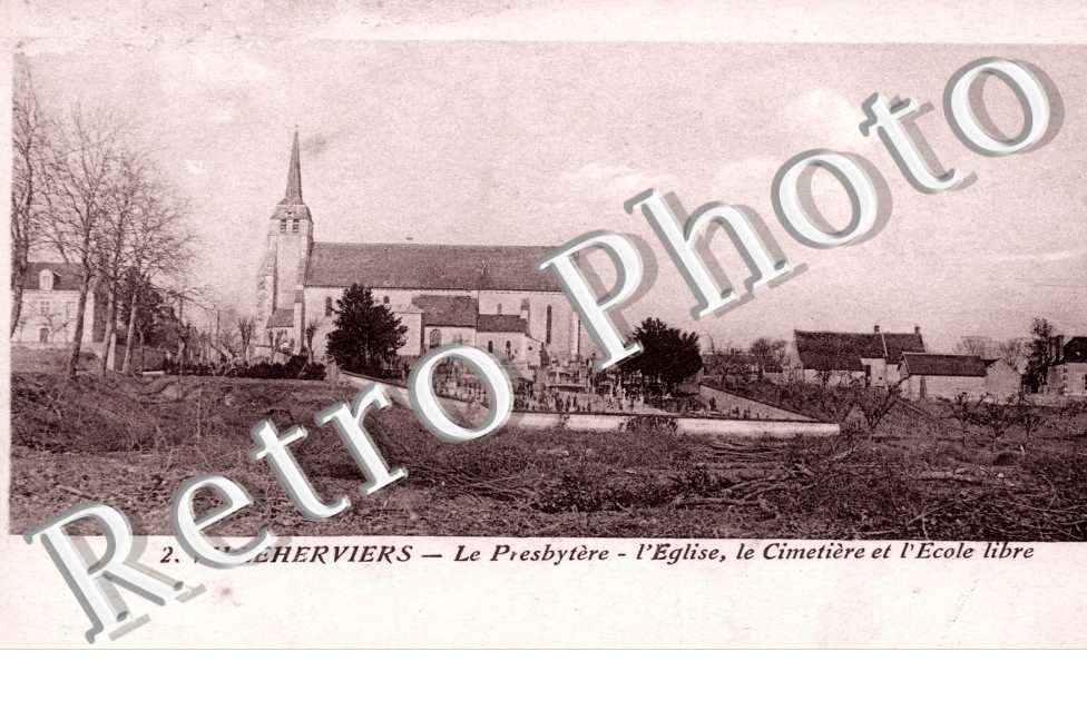 le presbytere, l&#039;eglise, le cimetiere et l&#039;ecole libre