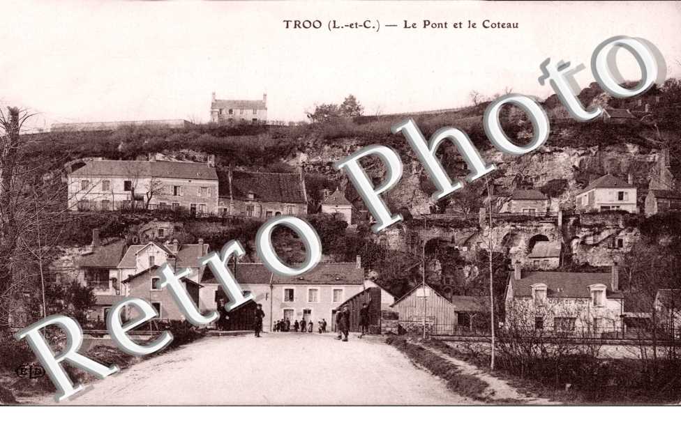 Le Pont sur le Loir et le Coteau
