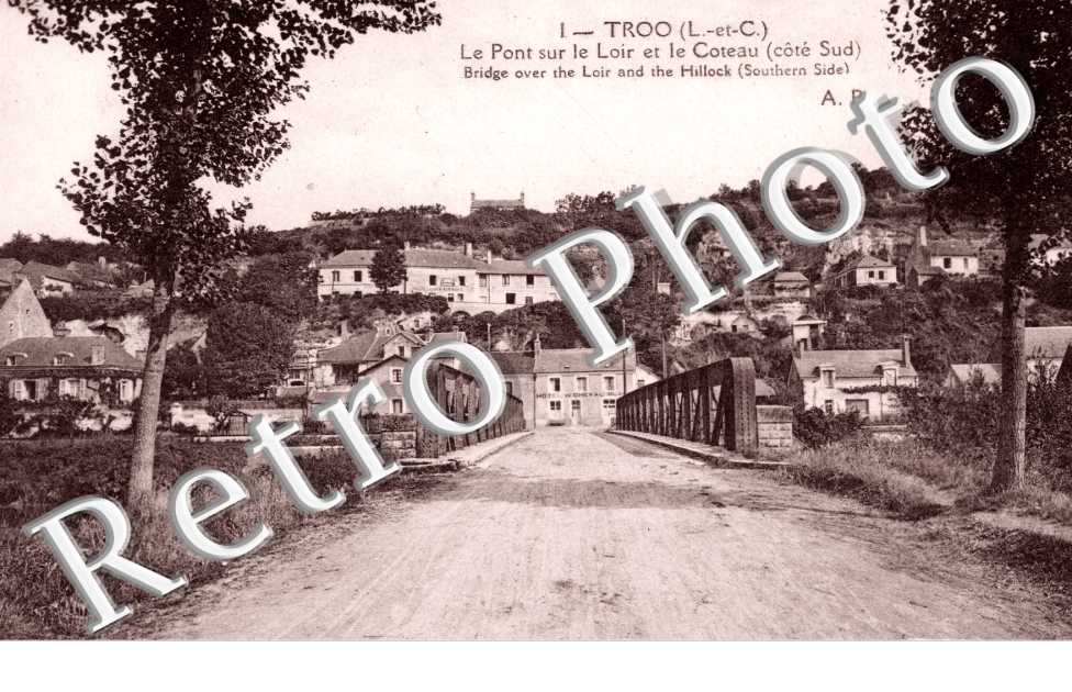 Le Pont sur le Loir et le Coteau