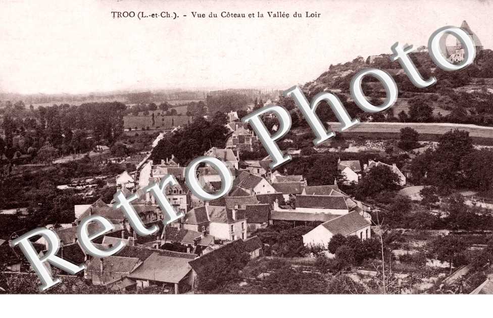 Vue du Coteau et la Vallee du Loir