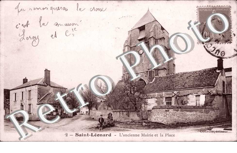 L&#039;Ancienne Mairie et la Place