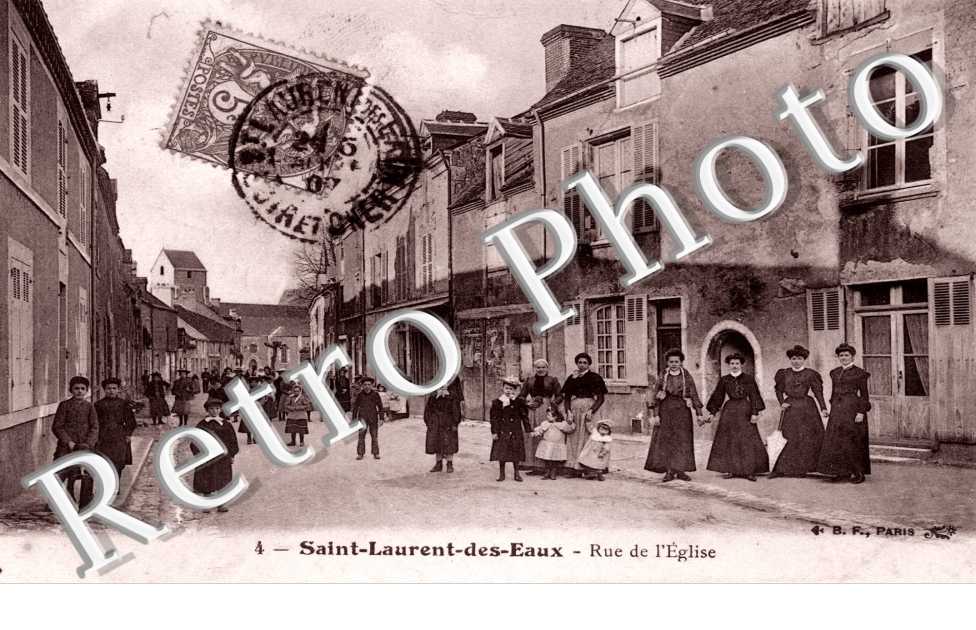 Saint Laurent des Eaux - rue de l&#039;Eglise