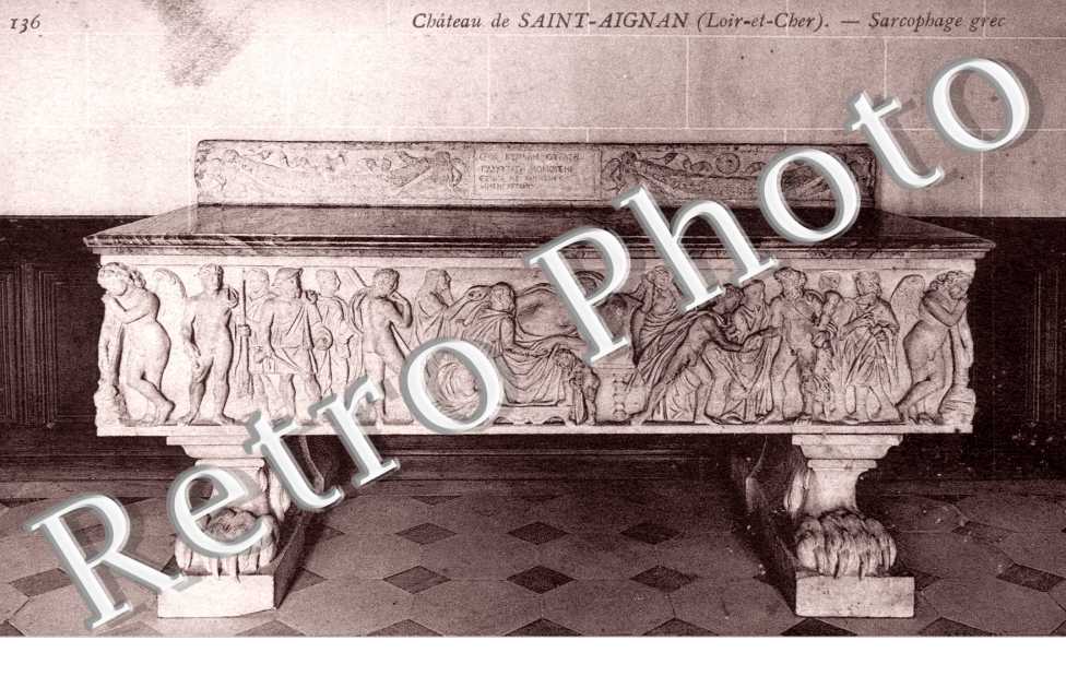 le Chateau - Sarcophage Grec