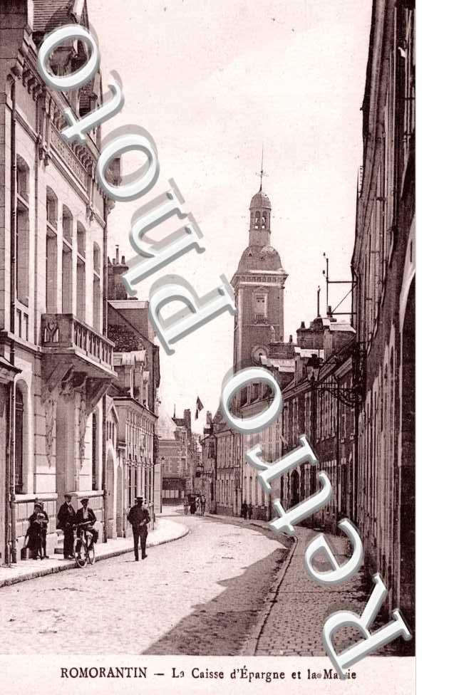 CAisse d'Epargne et la Mairie