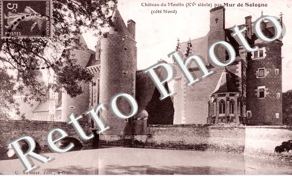 chateau du Moulin, facade laterale