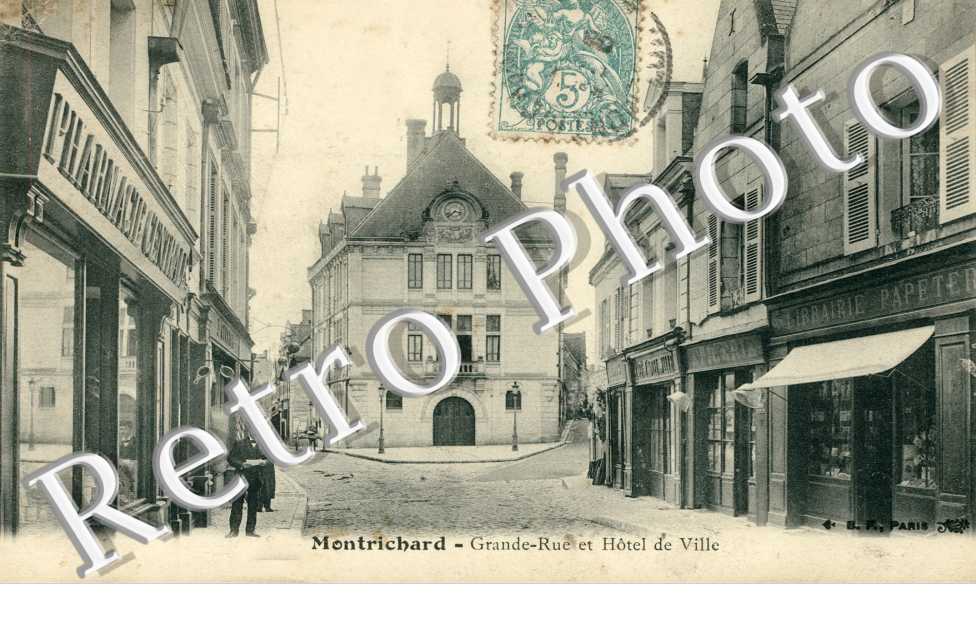 Grande-Rue et Hotel de Ville