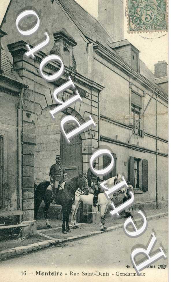 rue Saint Denis - Gendarmerie