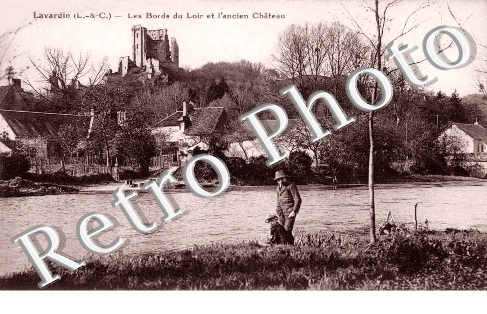 les bords du Loir et l&#039;ancien Chateau