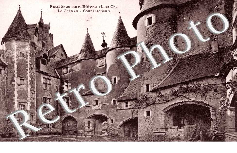 le chateau, cour interieure