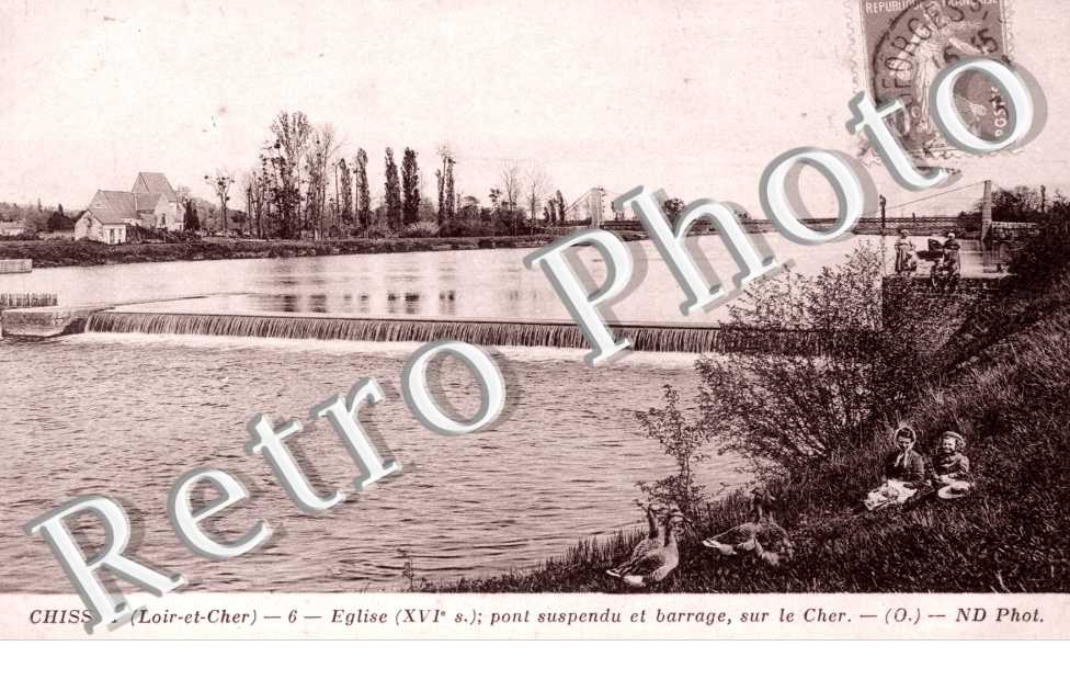 Eglise et Pont suspendu